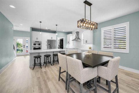 Villa ou maison à vendre à New Port Richey, Floride: 4 chambres, 232.91 m2 № 2425316 - photo 17
