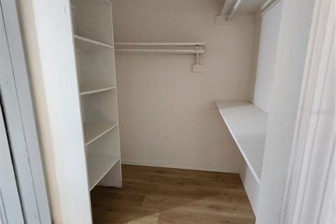 Снять в аренду квартиру в Гейнсвилл, Флорида 1 комната, 97.45м2, № 1817314 - фото 11