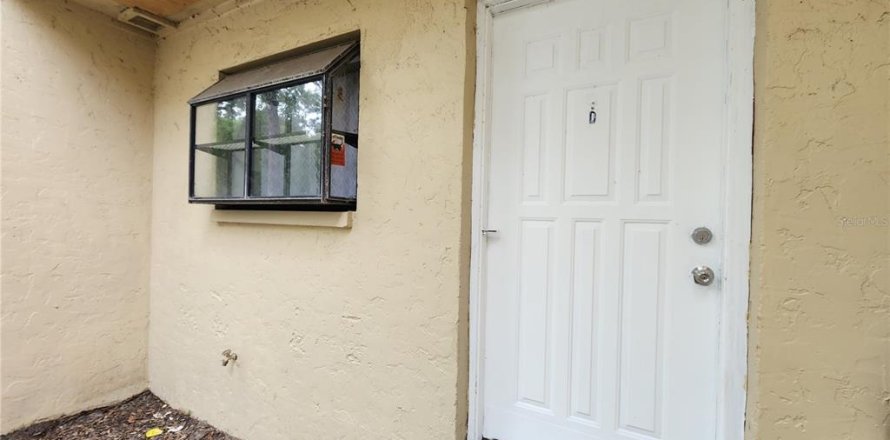 Квартира в Гейнсвилл, Флорида 1 комната, 97.45м2 № 1817314