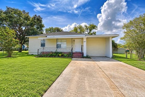 Casa en Auburndale, Florida 2 dormitorios, 112.41 m2 № 2379037