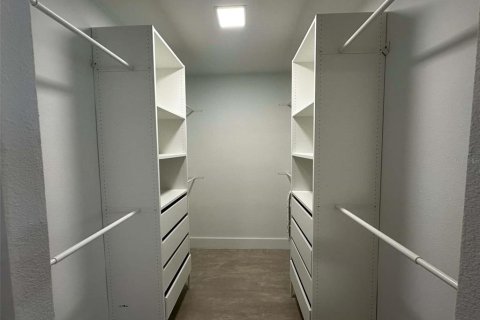 House in Saint Petersburg, Florida 2 bedrooms, 114.73 sq.m. № 1570049 - photo 7