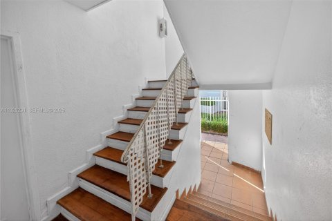 Снять в аренду квартиру в Майами-Бич, Флорида 2 спальни, № 2034158 - фото 14