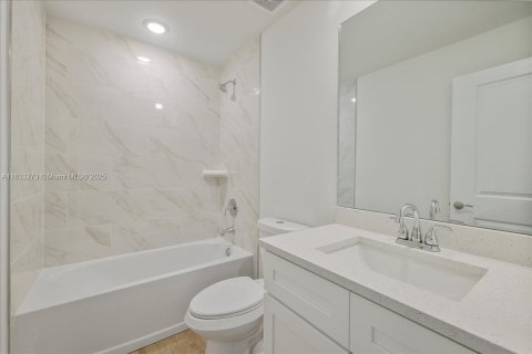 Villa ou maison à vendre à Cape Coral, Floride: 4 chambres, 197.6 m2 № 1819708 - photo 18
