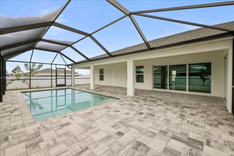 Villa ou maison à vendre à Cape Coral, Floride: 4 chambres, 197.6 m2 № 1819708 - photo 28