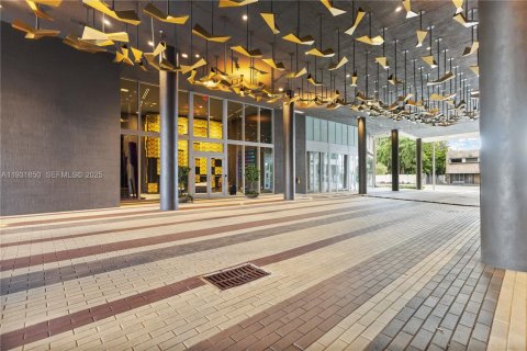 Купить кондоминиум в Майами, Флорида 2 спальни, 97.36м2, № 1990228 - фото 29