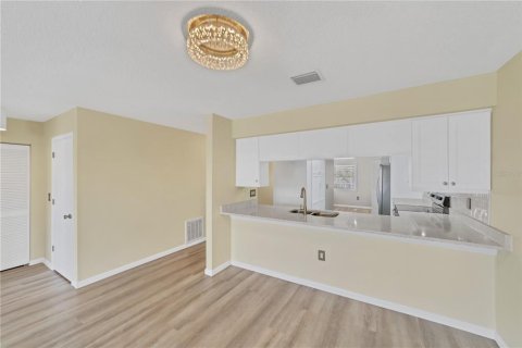 Купить кондоминиум в Эллентон, Флорида 3 комнаты, 128.67м2, № 2208767 - фото 21