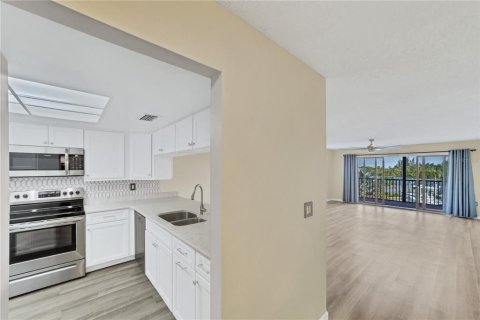 Купить кондоминиум в Эллентон, Флорида 3 комнаты, 128.67м2, № 2208767 - фото 10