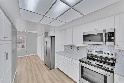 Купить кондоминиум в Эллентон, Флорида 3 комнаты, 128.67м2, № 2208767 - фото 16