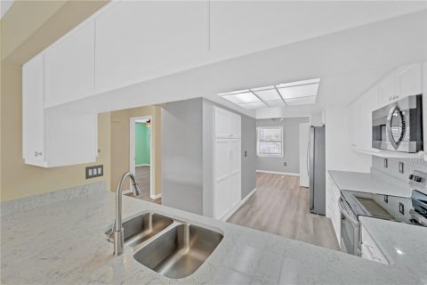 Купить кондоминиум в Эллентон, Флорида 3 комнаты, 128.67м2, № 2208767 - фото 11