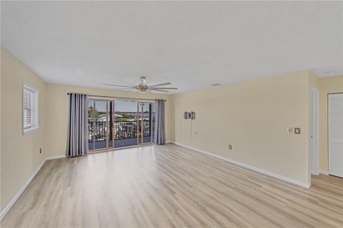 Купить кондоминиум в Эллентон, Флорида 3 комнаты, 128.67м2, № 2208767 - фото 30