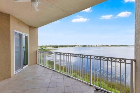 Condominio en Orlando, Florida, 2 dormitorios  № 2157415