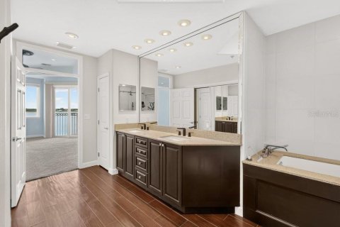 Condominio en venta en Orlando, Florida, 2 dormitorios, 200.85 m2 № 2157415 - foto 16