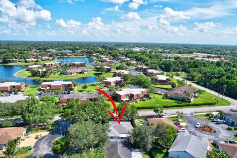 House in Davie, Florida 3 bedrooms, 114.08 sq.m. № 1794361 - photo 29