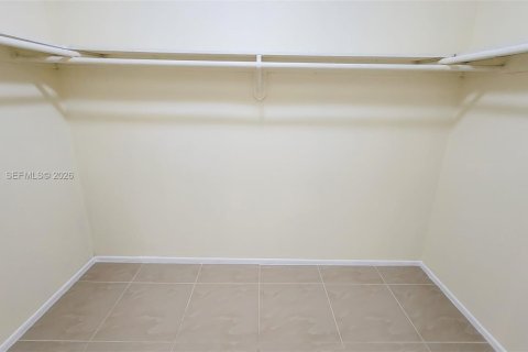 Condo in Miami, Florida, 1 bedroom № 2031851 - photo 24