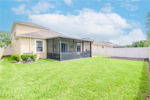 Casa en venta en Tampa, Florida, 5 dormitorios, 220.27 m2 № 1320469 - foto 9