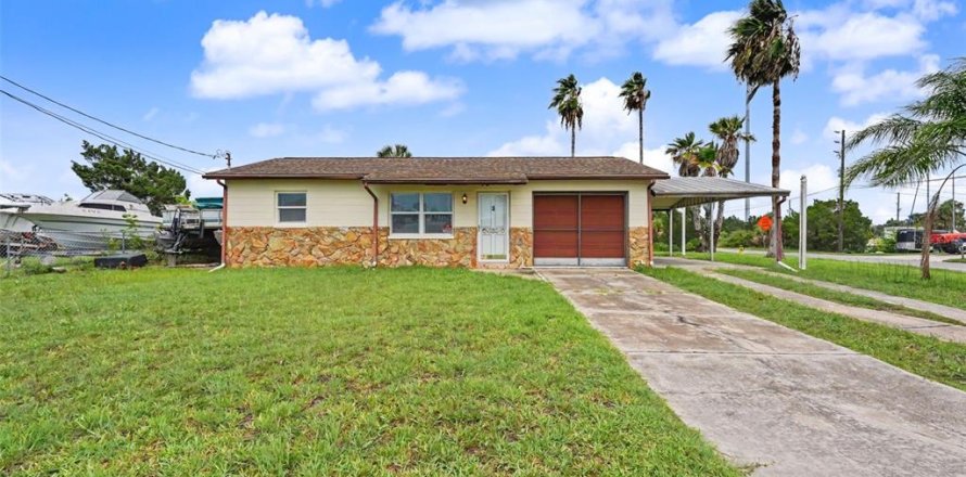 Villa ou maison à Hernando Beach, Floride 2 chambres, 95.41 m2 № 2266809