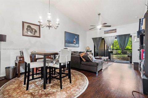Condominio en venta en Coconut Creek, Florida, 2 dormitorios, 77.11 m2 № 1792487 - foto 28