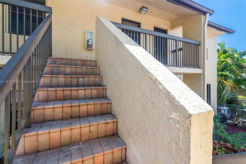 Condominio en venta en Coconut Creek, Florida, 2 dormitorios, 77.11 m2 № 1792487 - foto 21