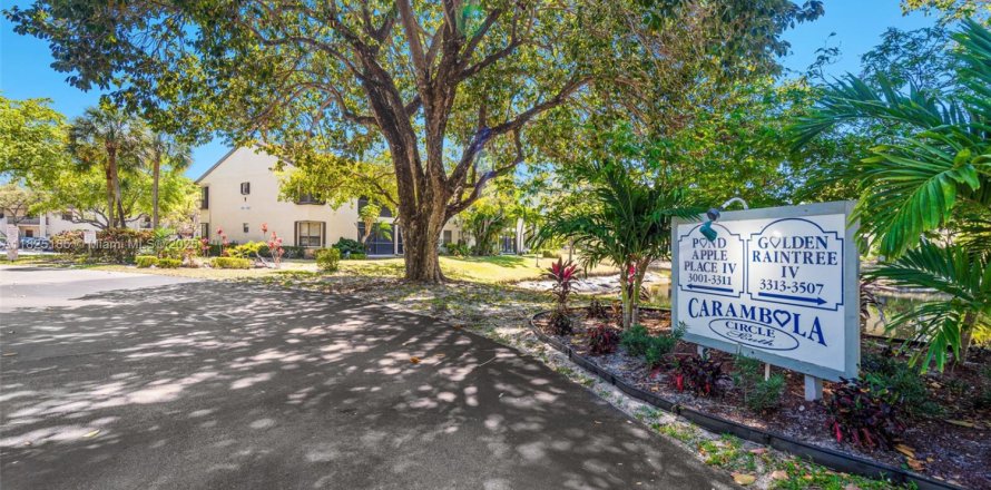 Condominio en Coconut Creek, Florida, 2 dormitorios  № 1792487
