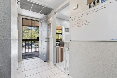 Condominio en venta en Coconut Creek, Florida, 2 dormitorios, 77.11 m2 № 1792487 - foto 15
