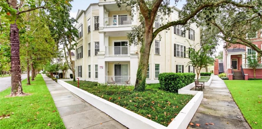 Condo à Celebration, Floride, 3 chambres  № 2415547