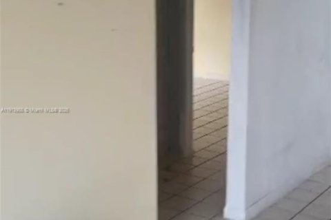 Copropriété à vendre à Miami, Floride: 2 chambres, 79.9 m2 № 1974036 - photo 8