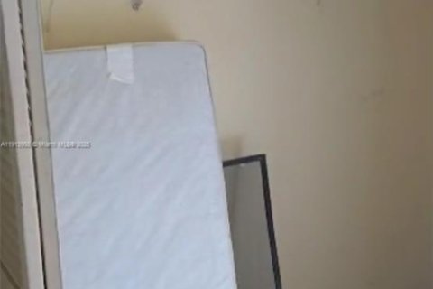 Copropriété à vendre à Miami, Floride: 2 chambres, 79.9 m2 № 1974036 - photo 10