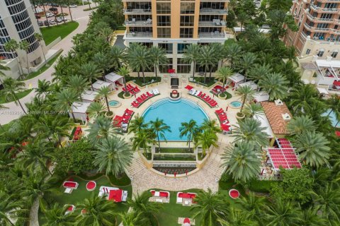 Condo in Sunny Isles Beach, Florida, 3 bedrooms  № 2038011 - photo 4