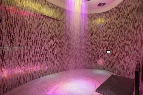 Condo in Sunny Isles Beach, Florida, 3 bedrooms  № 2038011 - photo 11