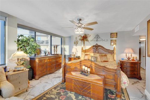Condo in Clearwater, Florida, 3 bedrooms  № 1716482 - photo 19