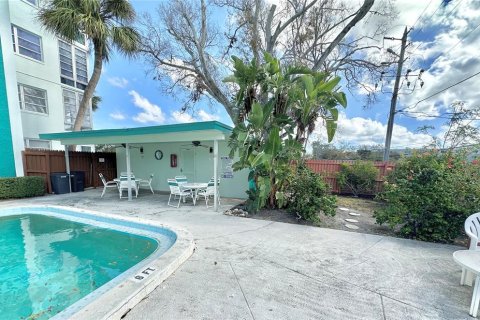 Condo in Clearwater, Florida, 1 bedroom № 2166010 - photo 28