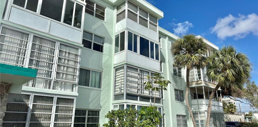 Condo in Clearwater, Florida, 1 bedroom № 2166010