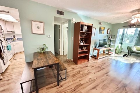 Condo in Clearwater, Florida, 1 bedroom № 2166010 - photo 14