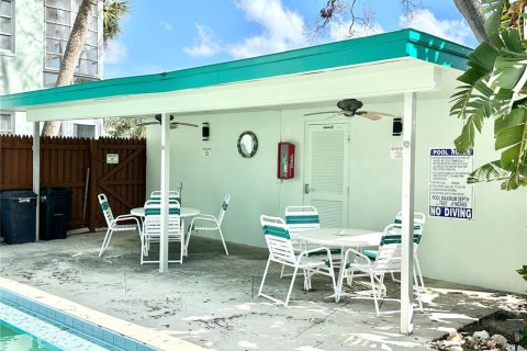 Condo in Clearwater, Florida, 1 bedroom № 2166010 - photo 27