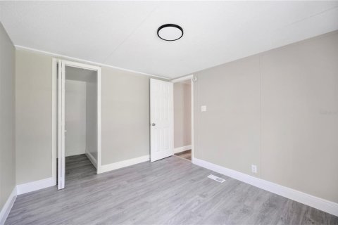 Apartment in Polk City, Florida 4 bedrooms, 124.86 sq.m. № 2379701 - photo 23