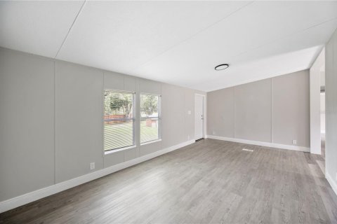 Apartment in Polk City, Florida 4 bedrooms, 124.86 sq.m. № 2379701 - photo 6