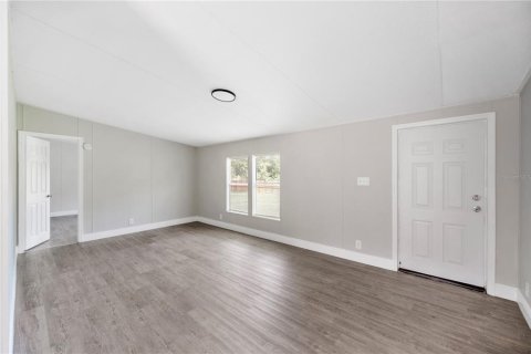 Apartment in Polk City, Florida 4 bedrooms, 124.86 sq.m. № 2379701 - photo 5