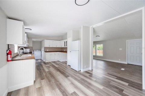 Apartment in Polk City, Florida 4 bedrooms, 124.86 sq.m. № 2379701 - photo 8
