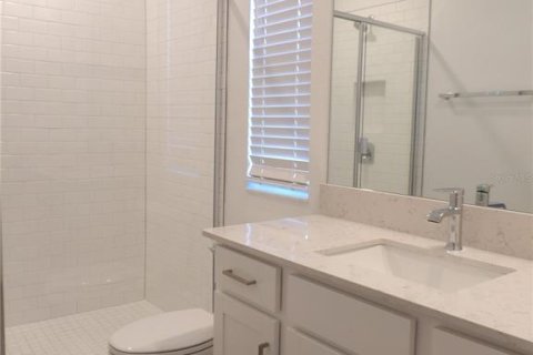 Casa en alquiler en Land O' Lakes, Florida, 5 dormitorios, 308.99 m2 № 1908320 - foto 13