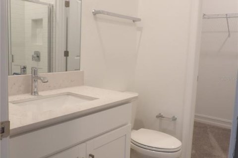 Casa en alquiler en Land O' Lakes, Florida, 5 dormitorios, 308.99 m2 № 1908320 - foto 6