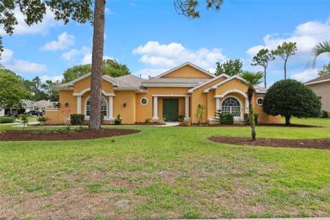 House in Spring Hill, Florida 4 bedrooms, 214.23 sq.m. № 1676988 - photo 1