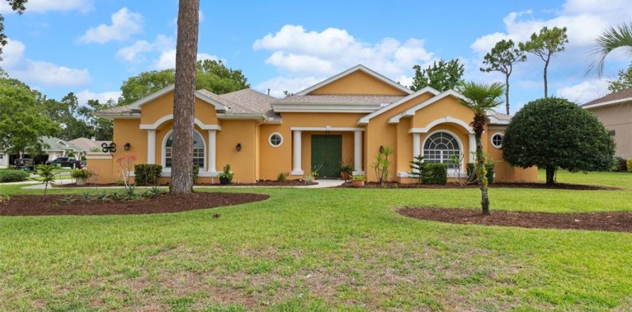 House in Spring Hill, Florida 4 bedrooms, 214.23 sq.m. № 1676988
