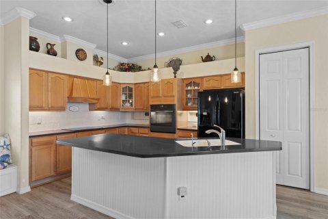 House in Spring Hill, Florida 4 bedrooms, 214.23 sq.m. № 1676988 - photo 10