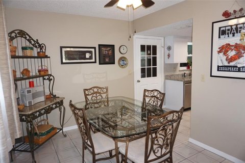 House in Ocala, Florida 2 bedrooms, 93.65 sq.m. № 1846540 - photo 12