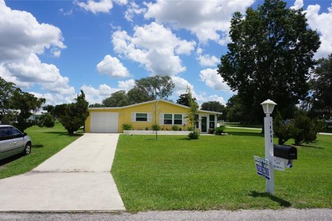 House in Ocala, Florida 2 bedrooms, 93.65 sq.m. № 1846540 - photo 1