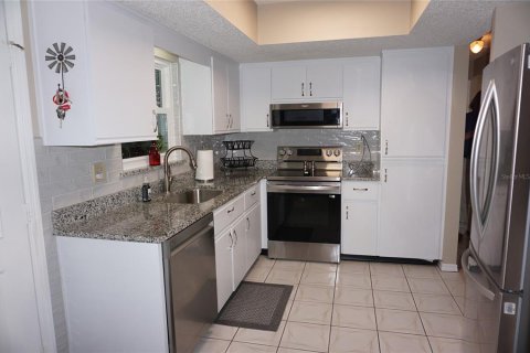 House in Ocala, Florida 2 bedrooms, 93.65 sq.m. № 1846540 - photo 13