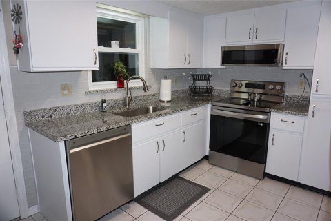 House in Ocala, Florida 2 bedrooms, 93.65 sq.m. № 1846540 - photo 15