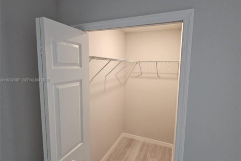 Снять в аренду виллу или дом в Себринг, Флорида 3 спальни, 118.17м2, № 1991756 - фото 18