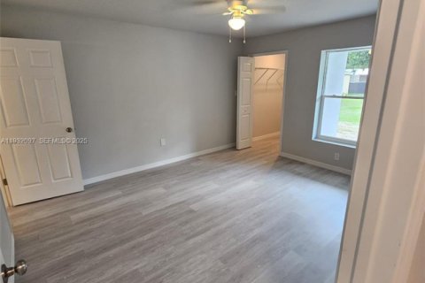 Снять в аренду виллу или дом в Себринг, Флорида 3 спальни, 118.17м2, № 1991756 - фото 15