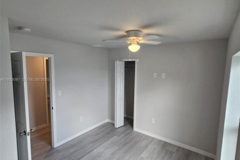 Снять в аренду виллу или дом в Себринг, Флорида 3 спальни, 118.17м2, № 1991756 - фото 16